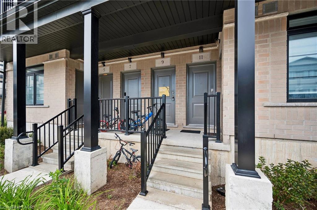 9 Lomond Lane, Kitchener, Ontario  N2R 0T6 - Photo 3 - 40844245