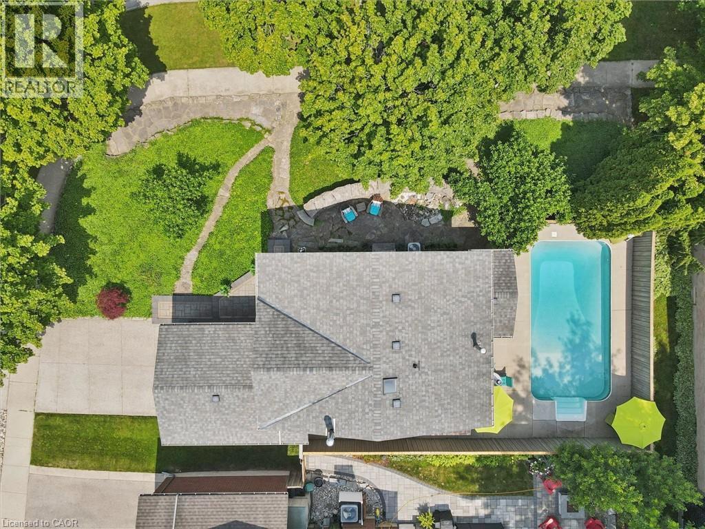 16 Manitoulin Crescent, Kitchener, Ontario  N2A 3J4 - Photo 2 - 40842278