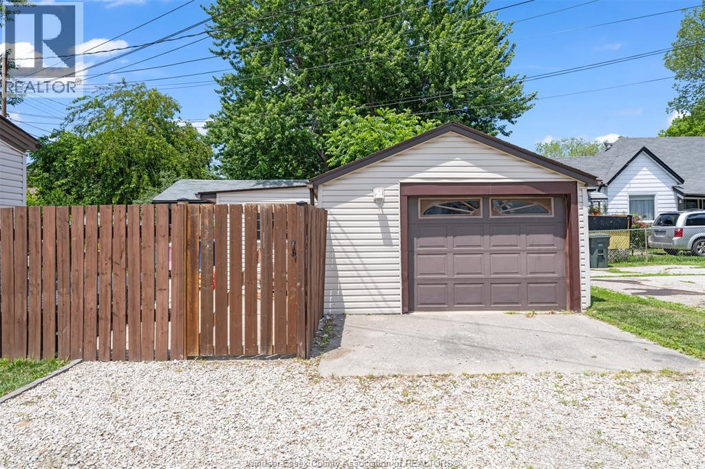 200 Gore Street, Amherstburg, Ontario  N9V 1L4 - Photo 41 - 26015574