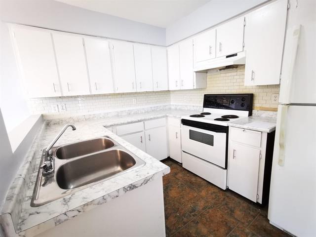 11859 89A AVENUE, delta, British Columbia