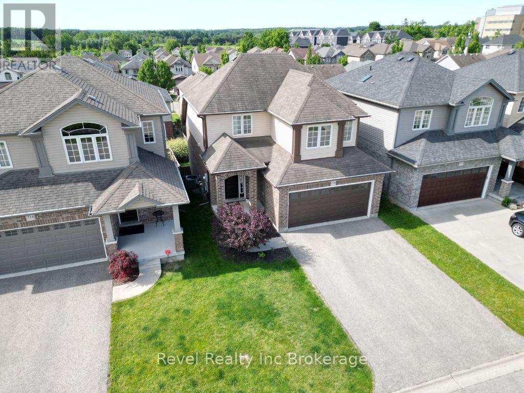 718 Frontenac Crescent, Woodstock, Ontario  N4V 0B1 - Photo 3 - X13505876