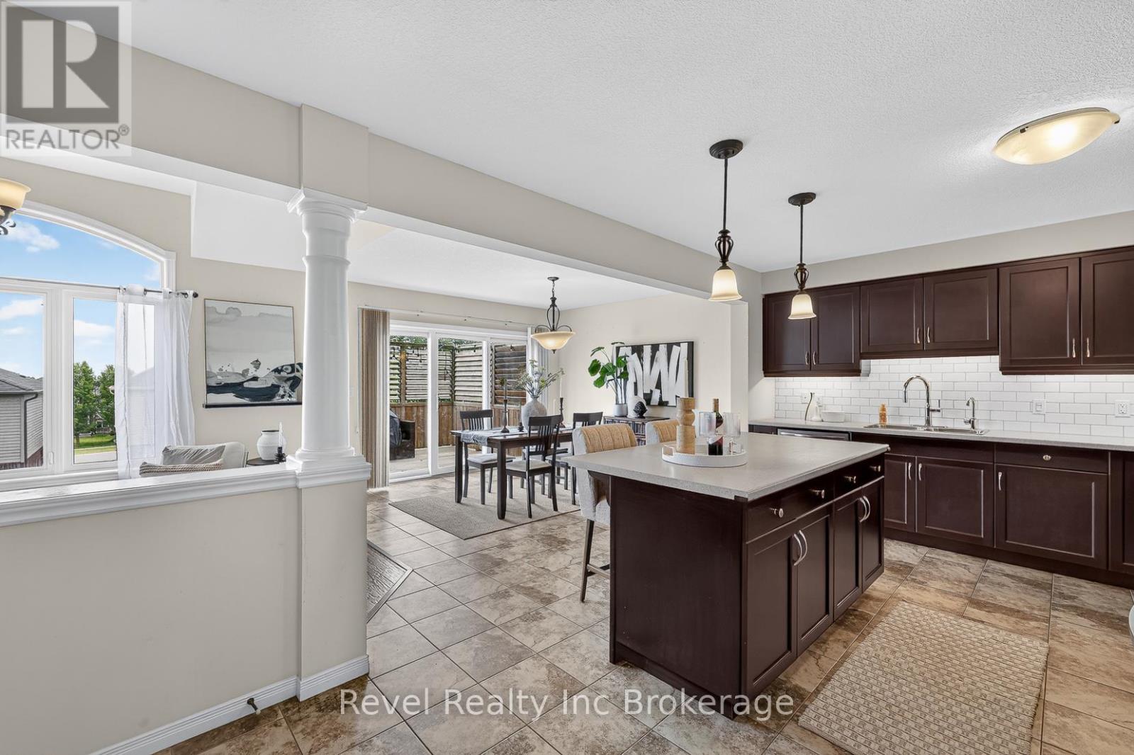 718 Frontenac Crescent, Woodstock, Ontario  N4V 0B1 - Photo 8 - X13505876