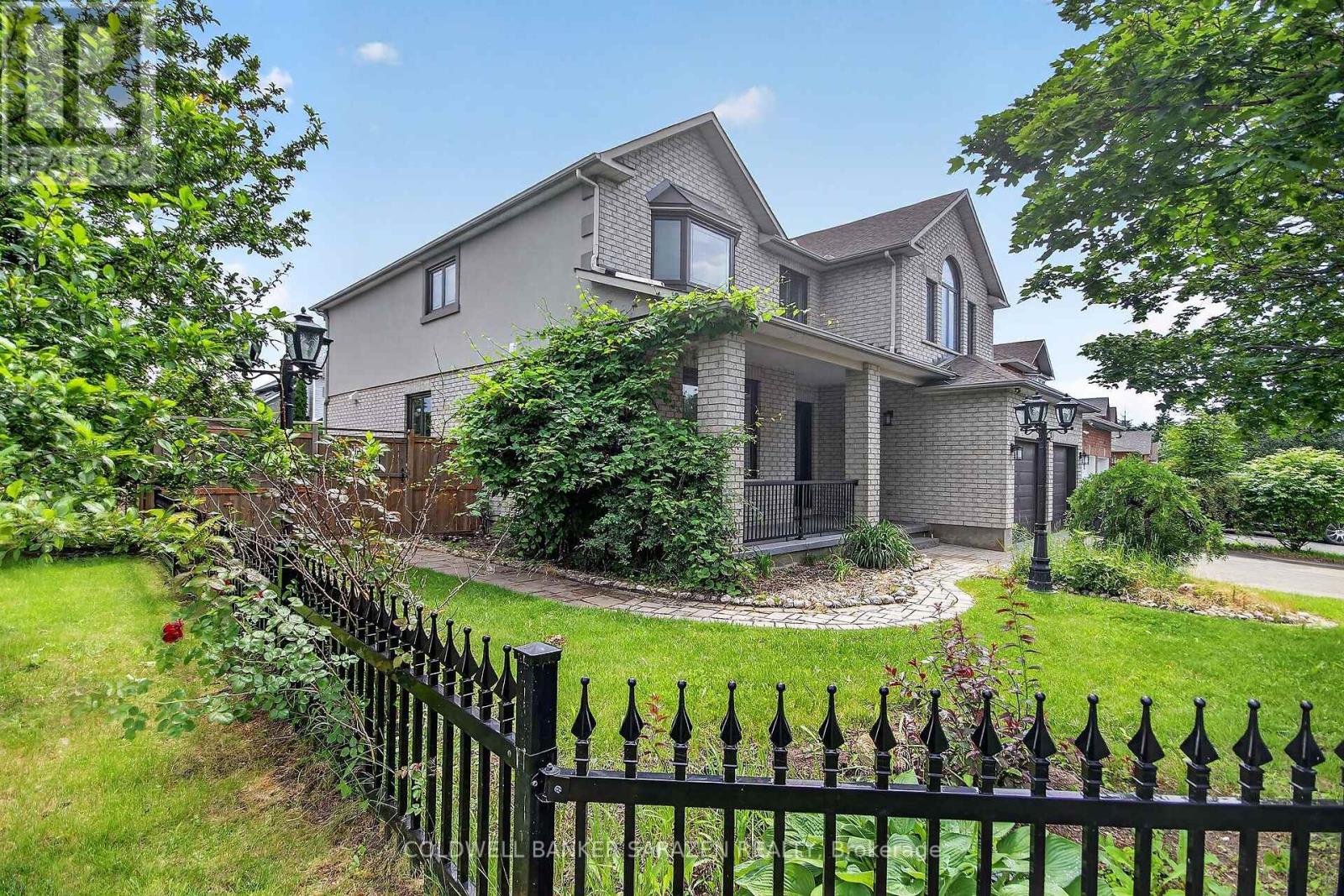 31 Fanterra Way, Ottawa, Ontario  K1T 3Y7 - Photo 2 - X13506288