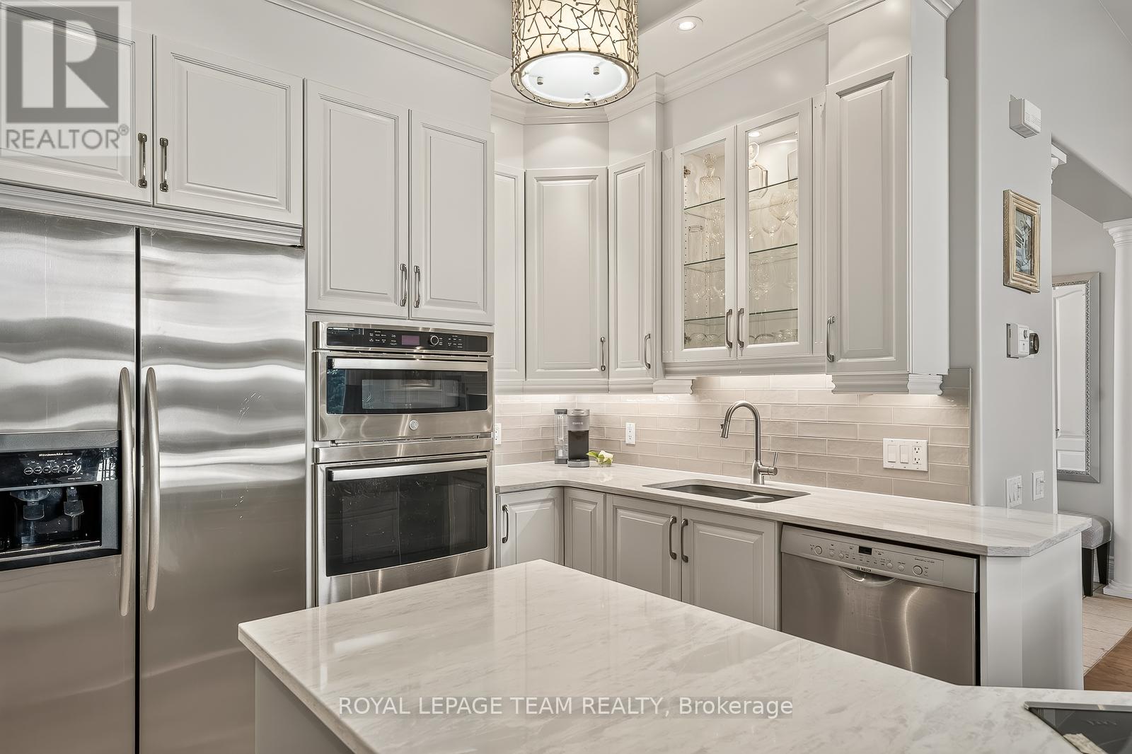6361 Radisson Way, Ottawa, Ontario  K1C 2Z9 - Photo 12 - X13506294