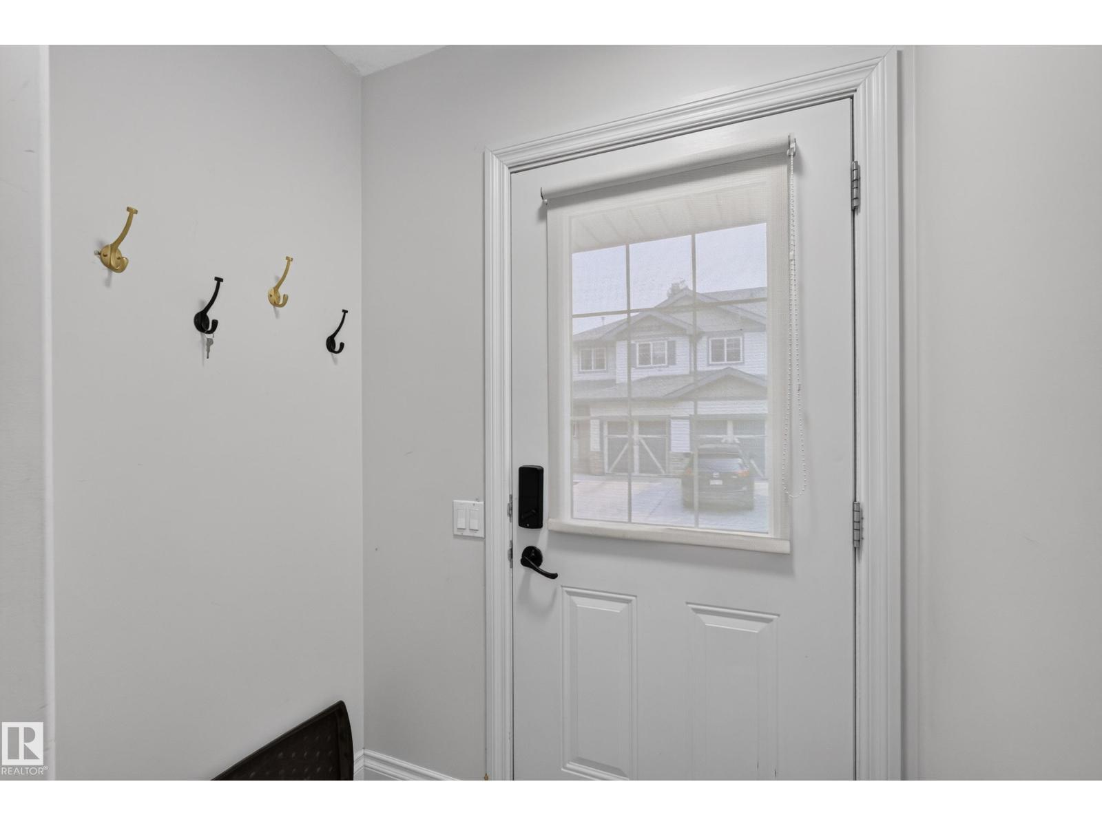 #18 2565 Hanna Cr Nw, Edmonton, Alberta  T6R 0M4 - Photo 4 - E4496411