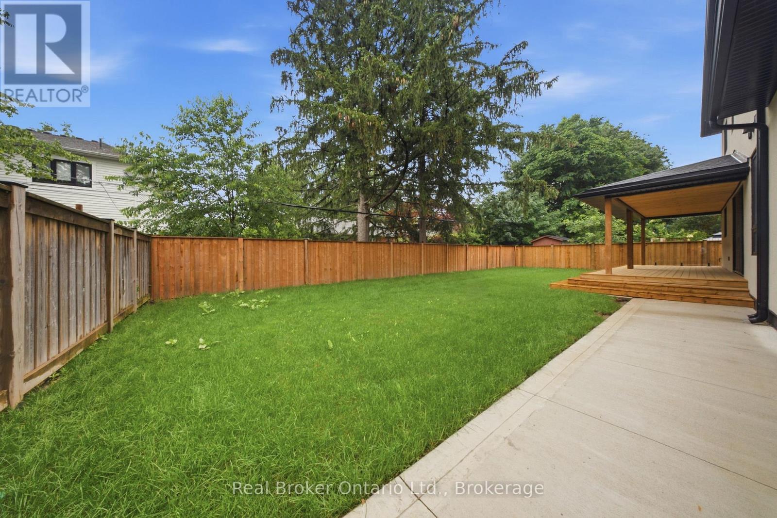 61 Floresta Court, Hamilton, Ontario  L9G 1R6 - Photo 28 - X13506226