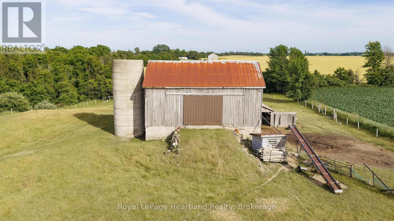 36011 Huron Road, Central Huron (Goderich), Ontario  N7A 3X8 - Photo 6 - X13506254