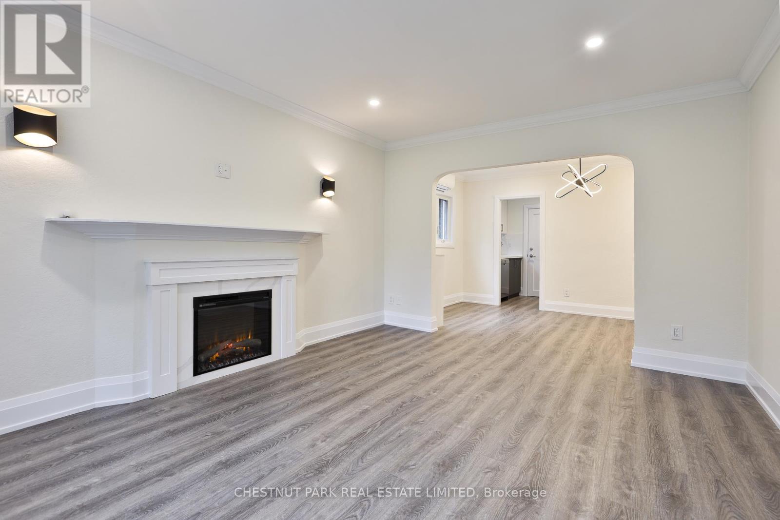 Main - 4 Oriole Crescent, Toronto, Ontario  M5P 1L5 - Photo 3 - C13506146