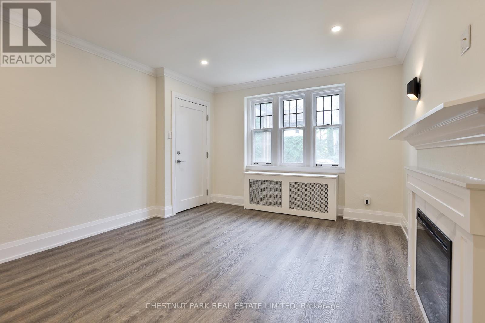 Main - 4 Oriole Crescent, Toronto, Ontario  M5P 1L5 - Photo 5 - C13506146