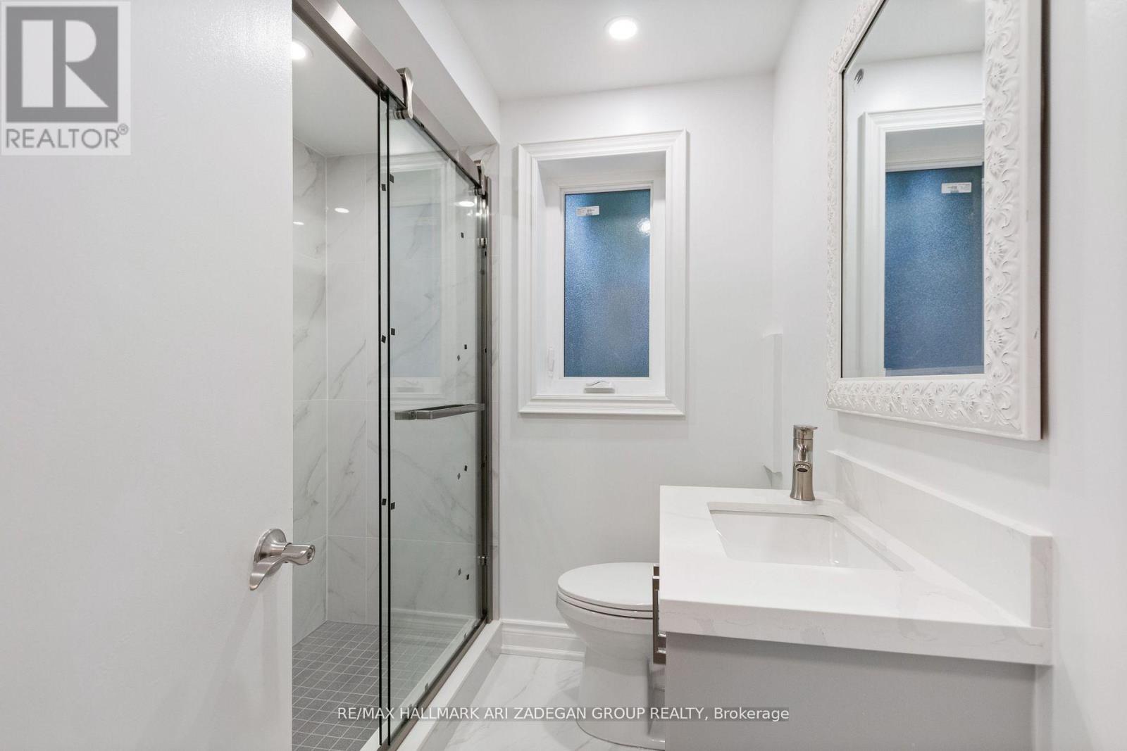 Main - 39 Laurelcrest Avenue, Toronto (Clanton Park), Ontario  M3H 2A7 - Photo 15 - C13506232
