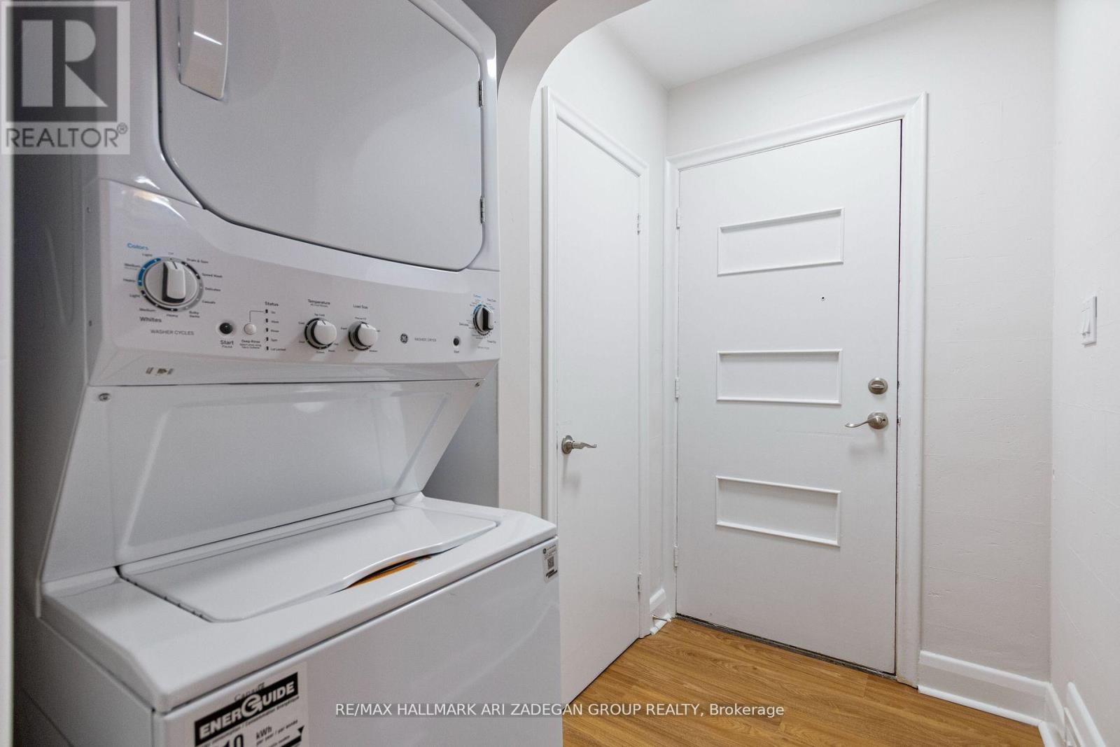 Main - 39 Laurelcrest Avenue, Toronto (Clanton Park), Ontario  M3H 2A7 - Photo 17 - C13506232