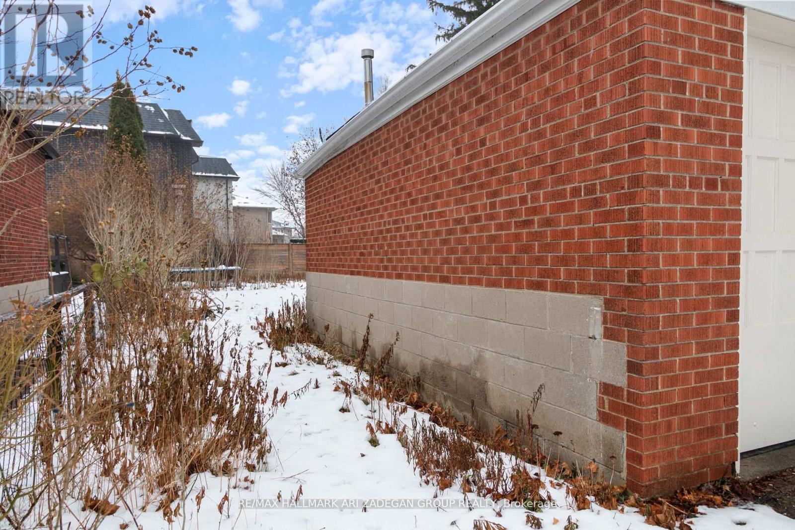 Main - 39 Laurelcrest Avenue, Toronto (Clanton Park), Ontario  M3H 2A7 - Photo 23 - C13506232