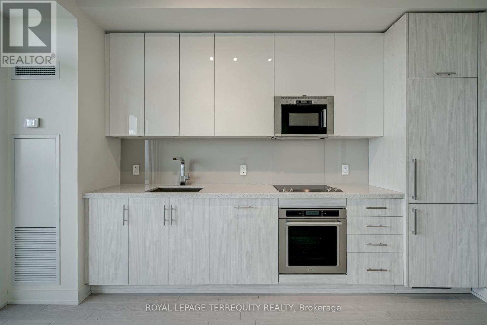 2308 - 330 Richmond Street W, Toronto (Waterfront Communities), Ontario  M5V 0M4 - Photo 2 - C13506266