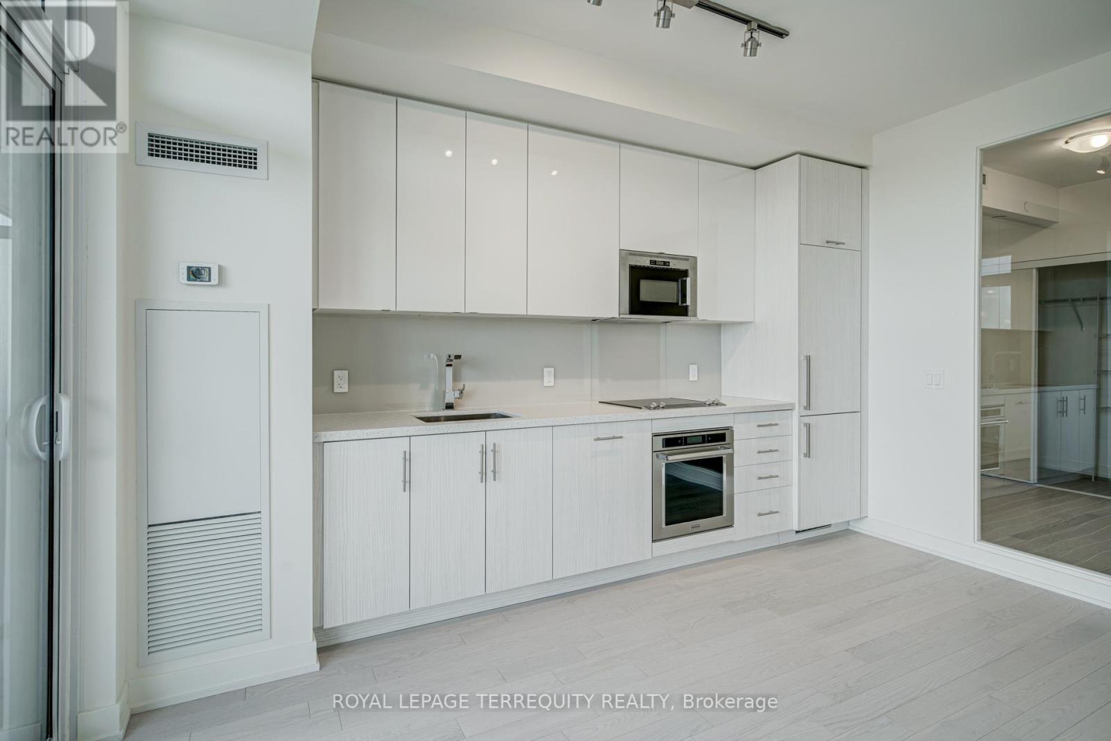 2308 - 330 Richmond Street W, Toronto (Waterfront Communities), Ontario  M5V 0M4 - Photo 4 - C13506266