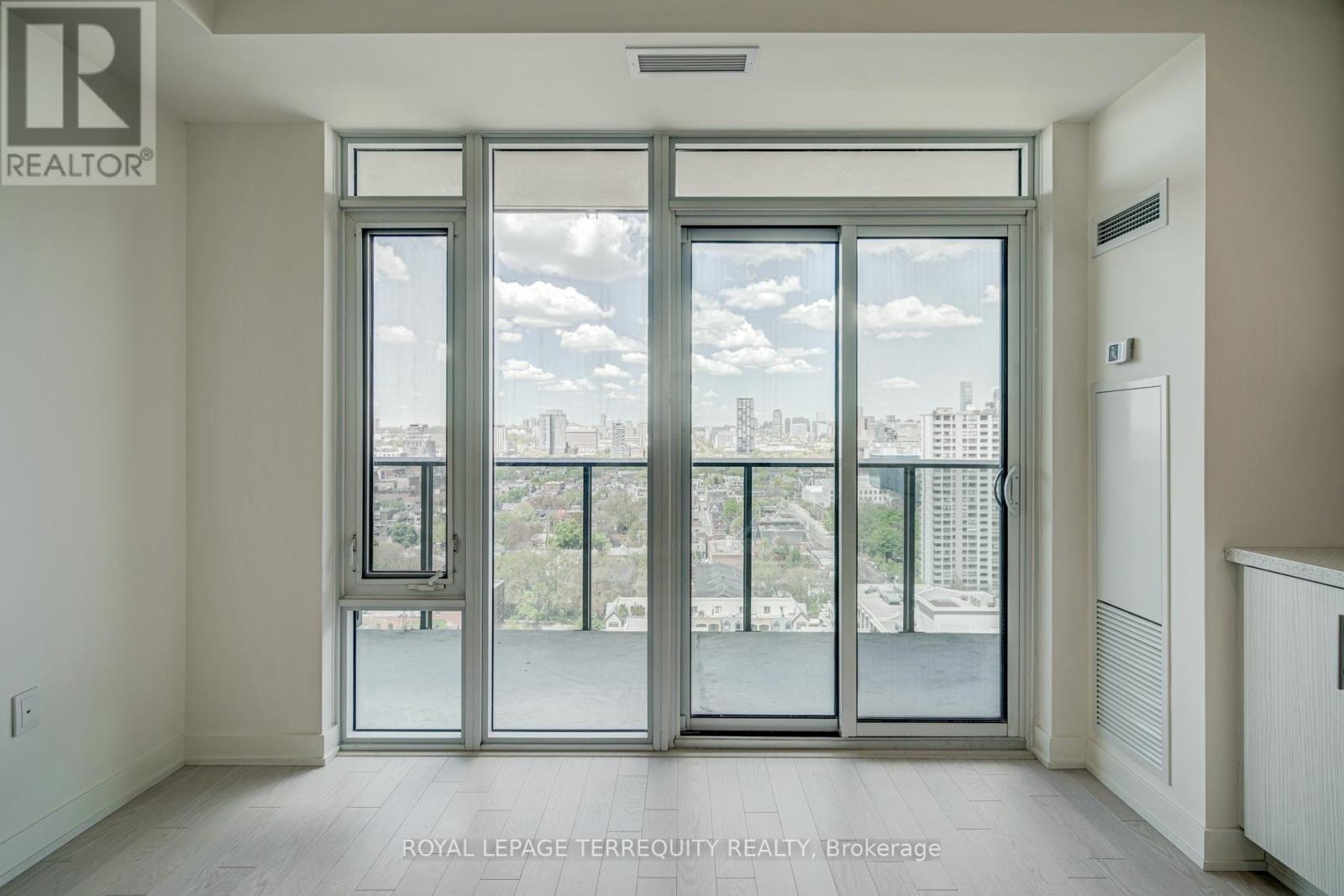 2308 - 330 Richmond Street W, Toronto (Waterfront Communities), Ontario  M5V 0M4 - Photo 8 - C13506266
