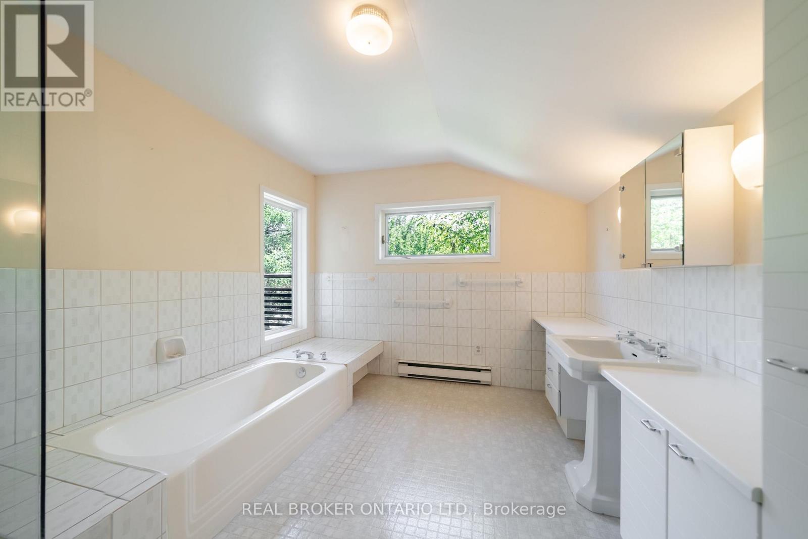 483 Melrose Avenue, Toronto, Ontario  M5M 2A1 - Photo 21 - C13506412