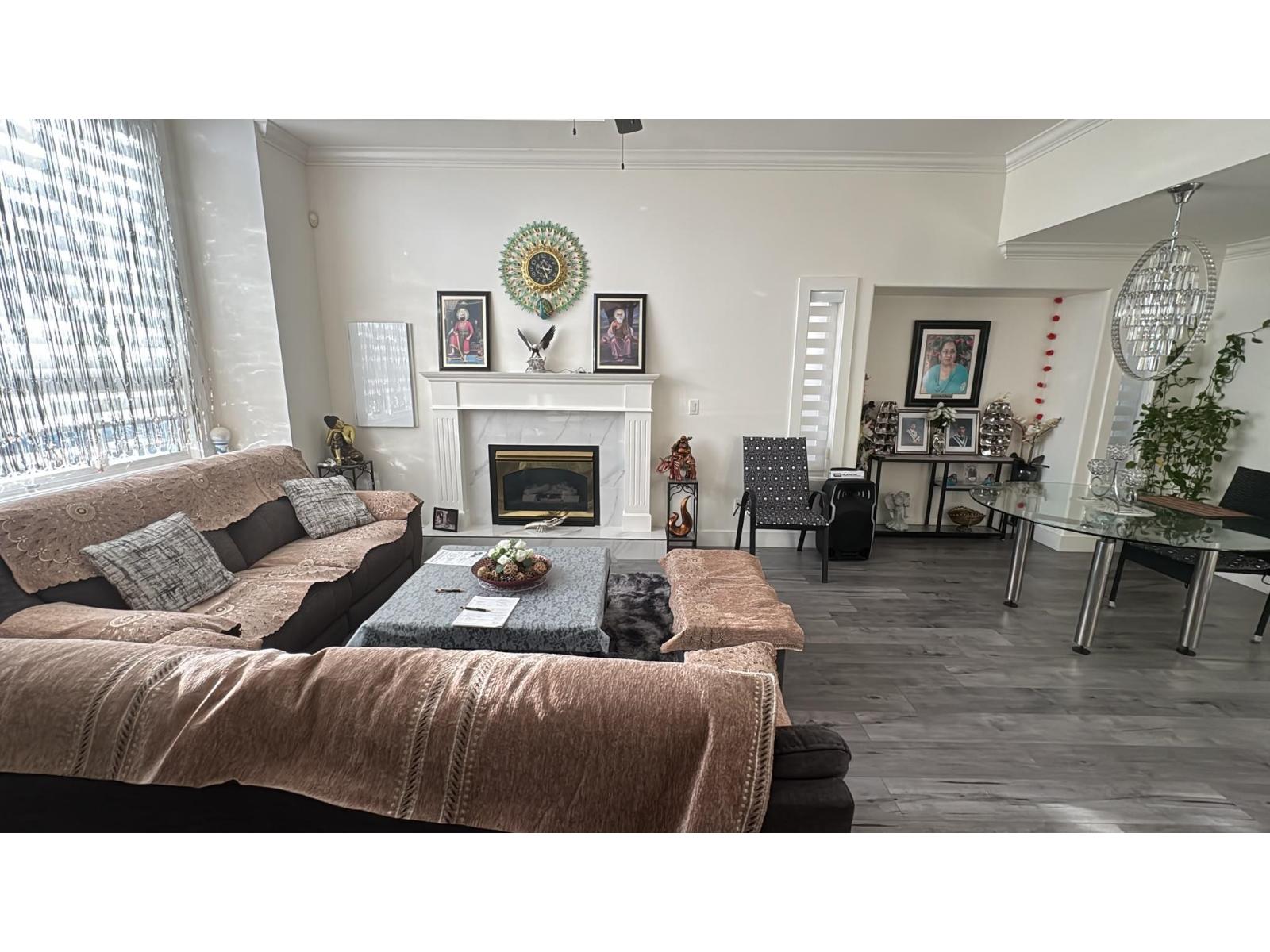 6340 125a Street, Surrey, British Columbia  V3X 3N1 - Photo 2 - R3140819