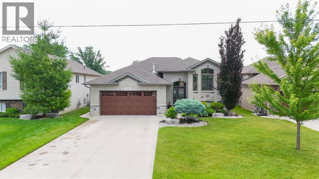 442 Colborne Street, St Clair, Ontario  N0N 1G0 - Photo 1 - 26015529