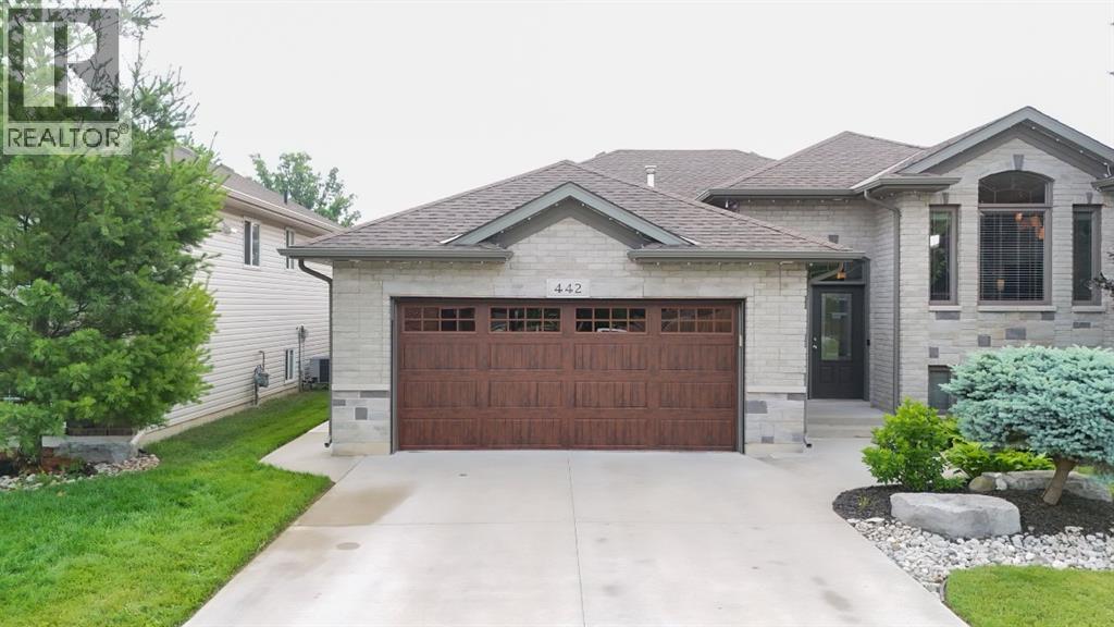 442 Colborne Street, St Clair, Ontario  N0N 1G0 - Photo 3 - 26015529