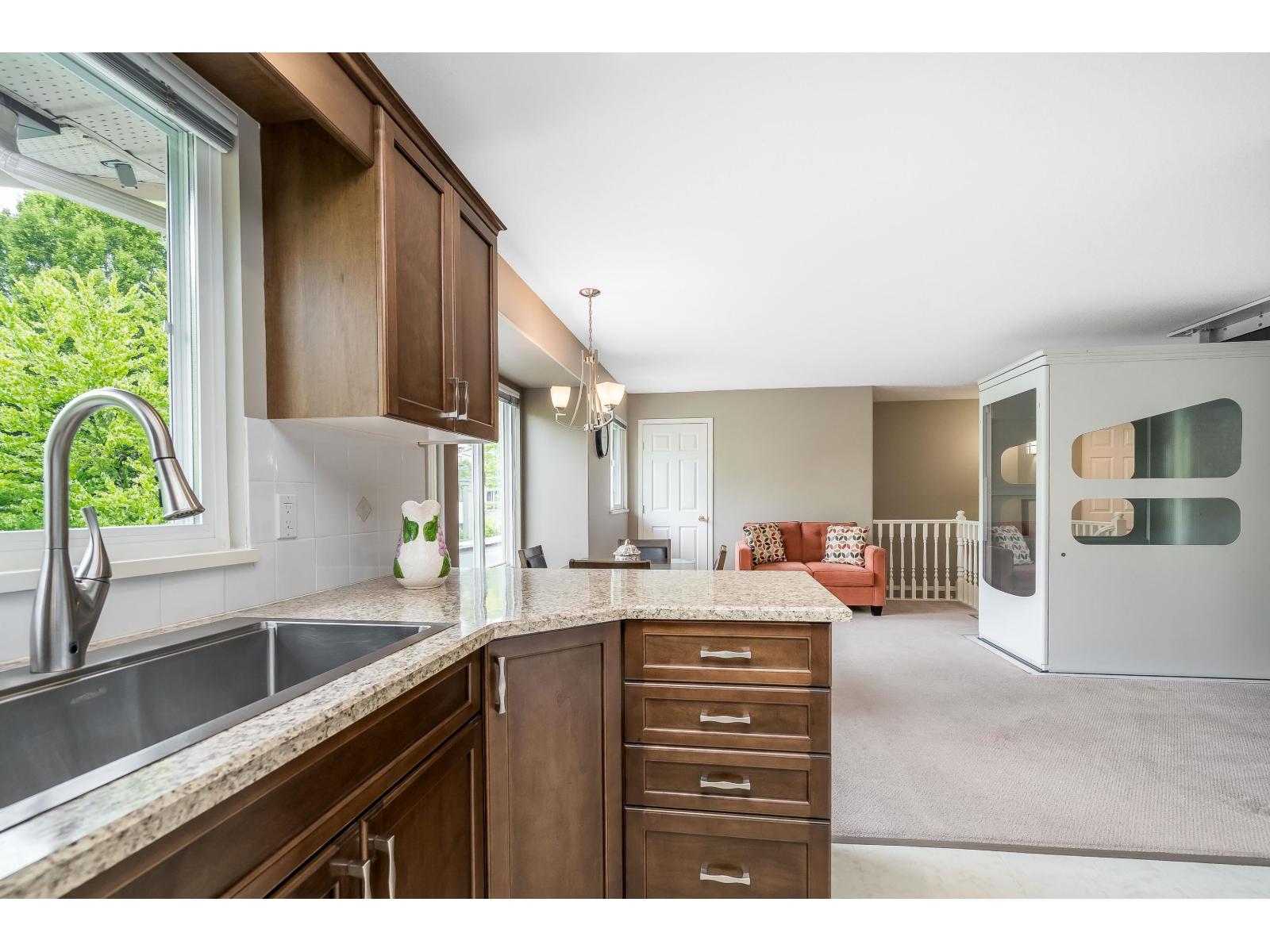 107 13888 70 Avenue, Surrey, British Columbia  V3W 0R8 - Photo 5 - R3140529