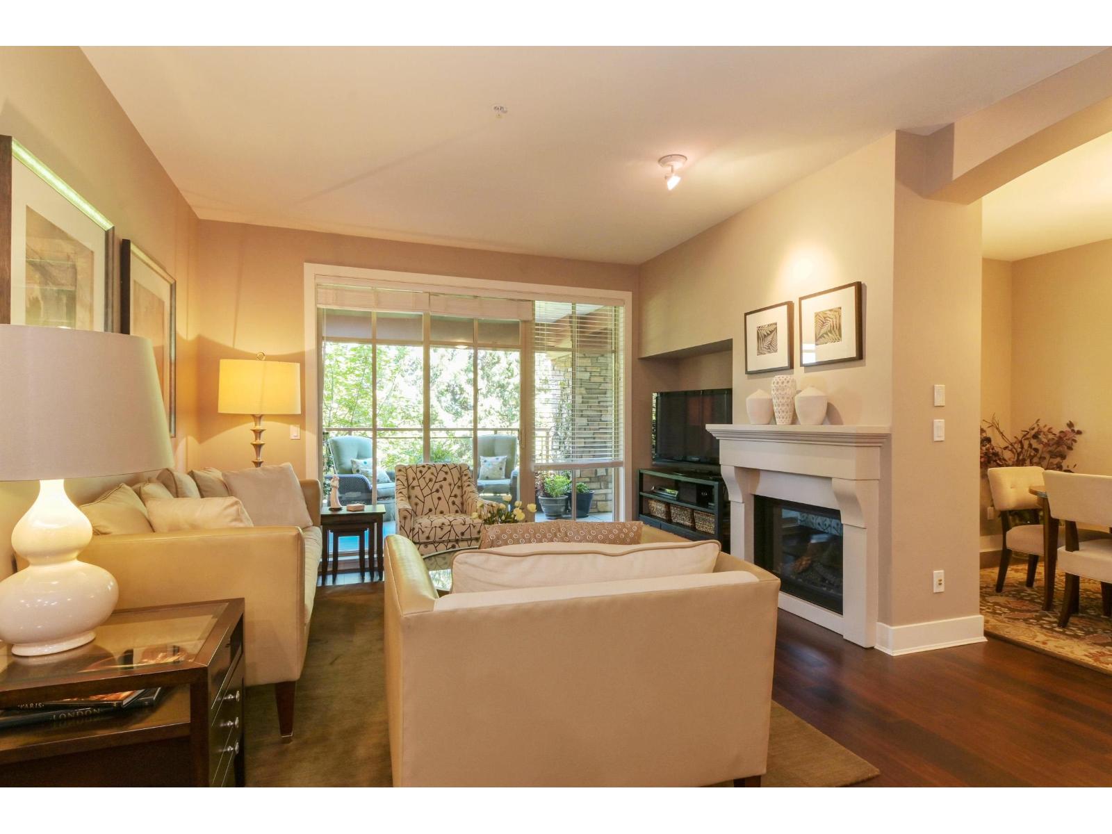 210 16477 64 Avenue, Surrey, British Columbia  V3S 6V7 - Photo 3 - R3141028