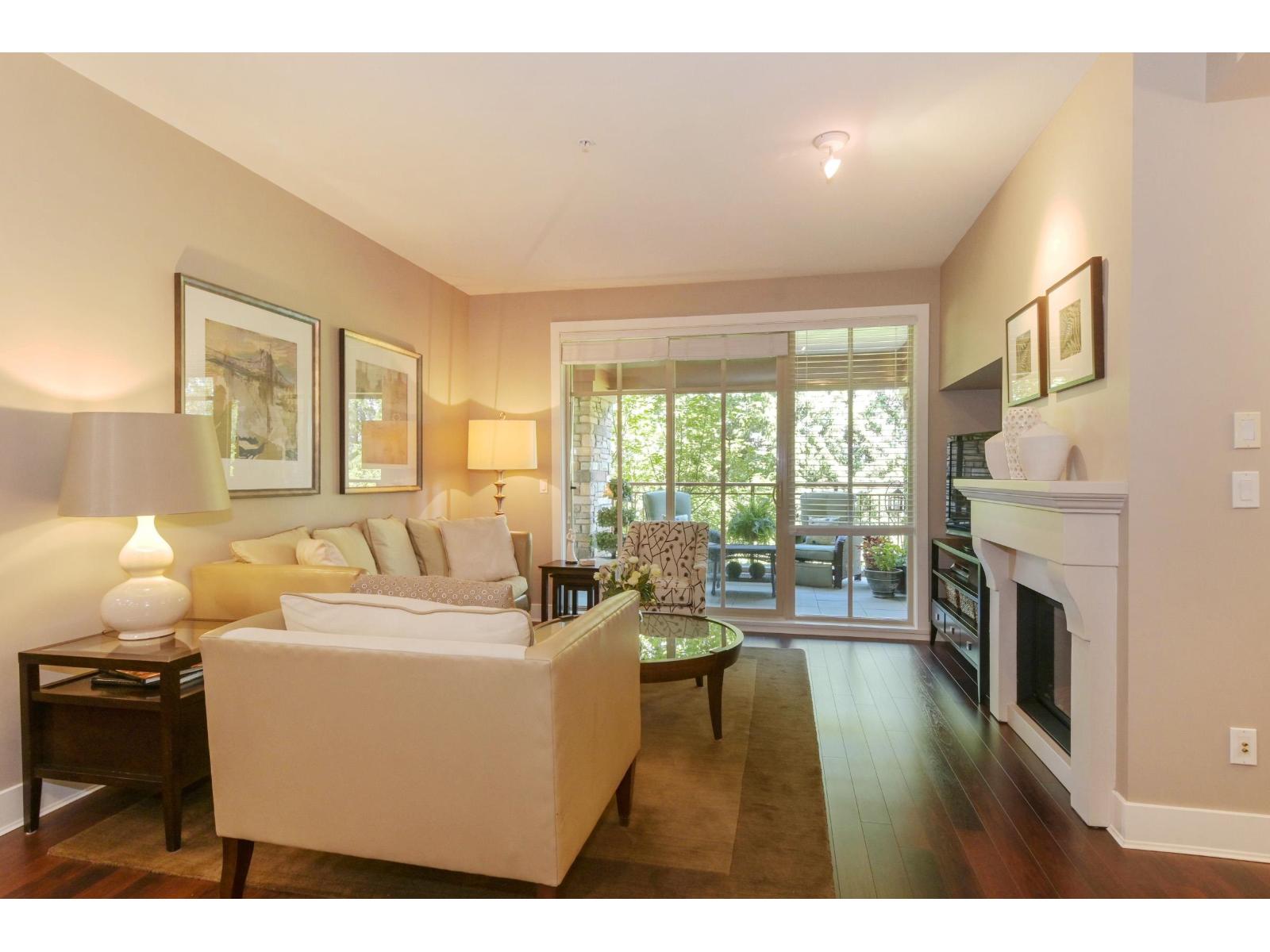 210 16477 64 Avenue, Surrey, British Columbia  V3S 6V7 - Photo 2 - R3141028