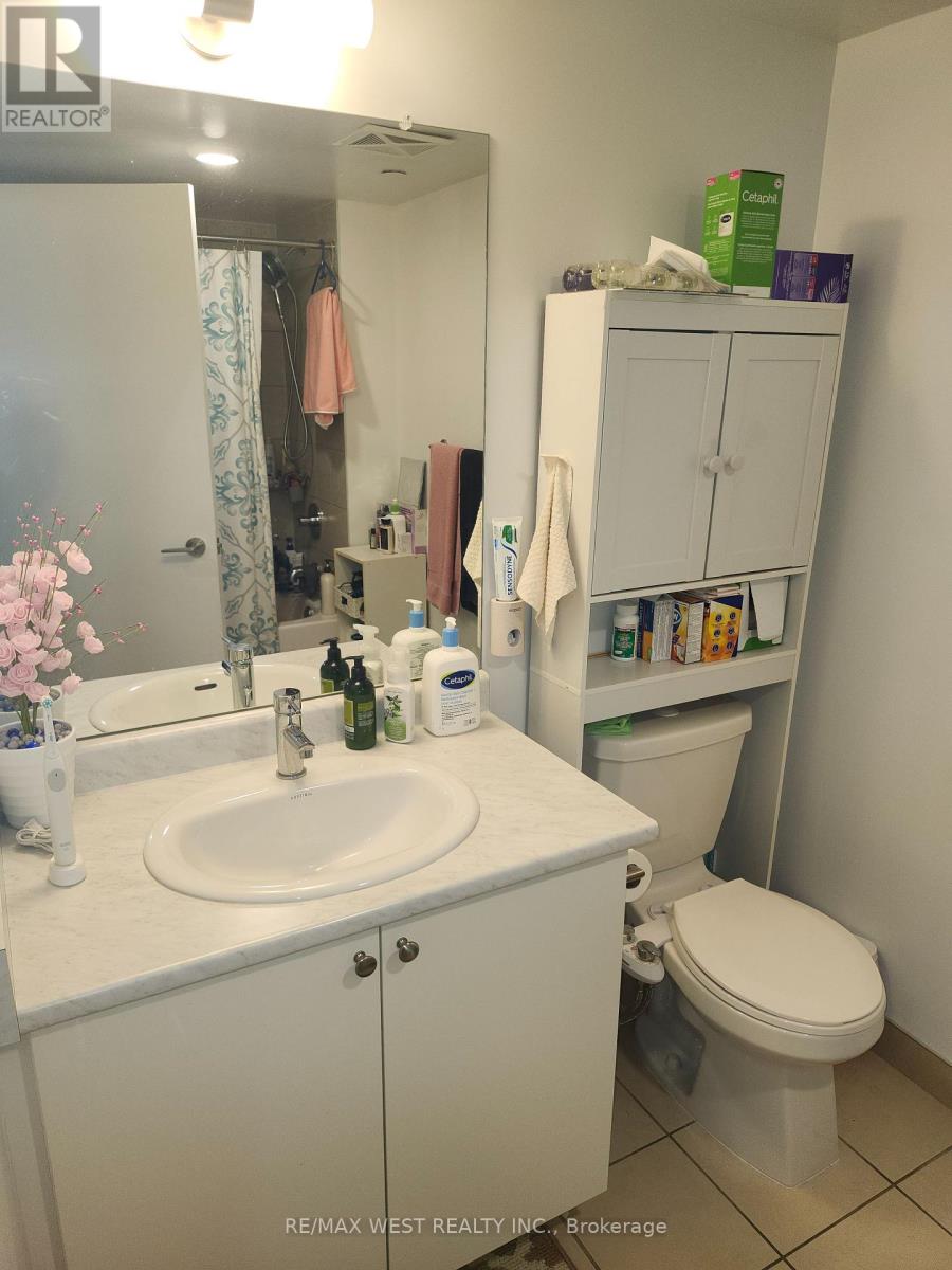 426 - 8 Trent Avenue, Toronto, Ontario  M4C 0A6 - Photo 11 - E13506256