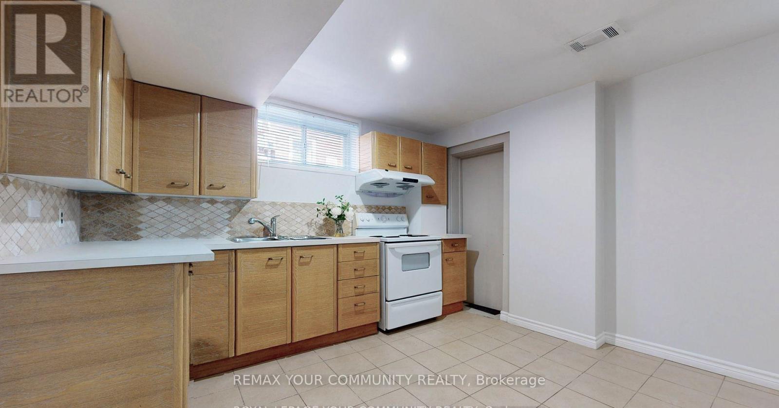 Bsmt - 41 Shropshire Drive, Toronto, Ontario  M1P 1Y8 - Photo 10 - E13506282