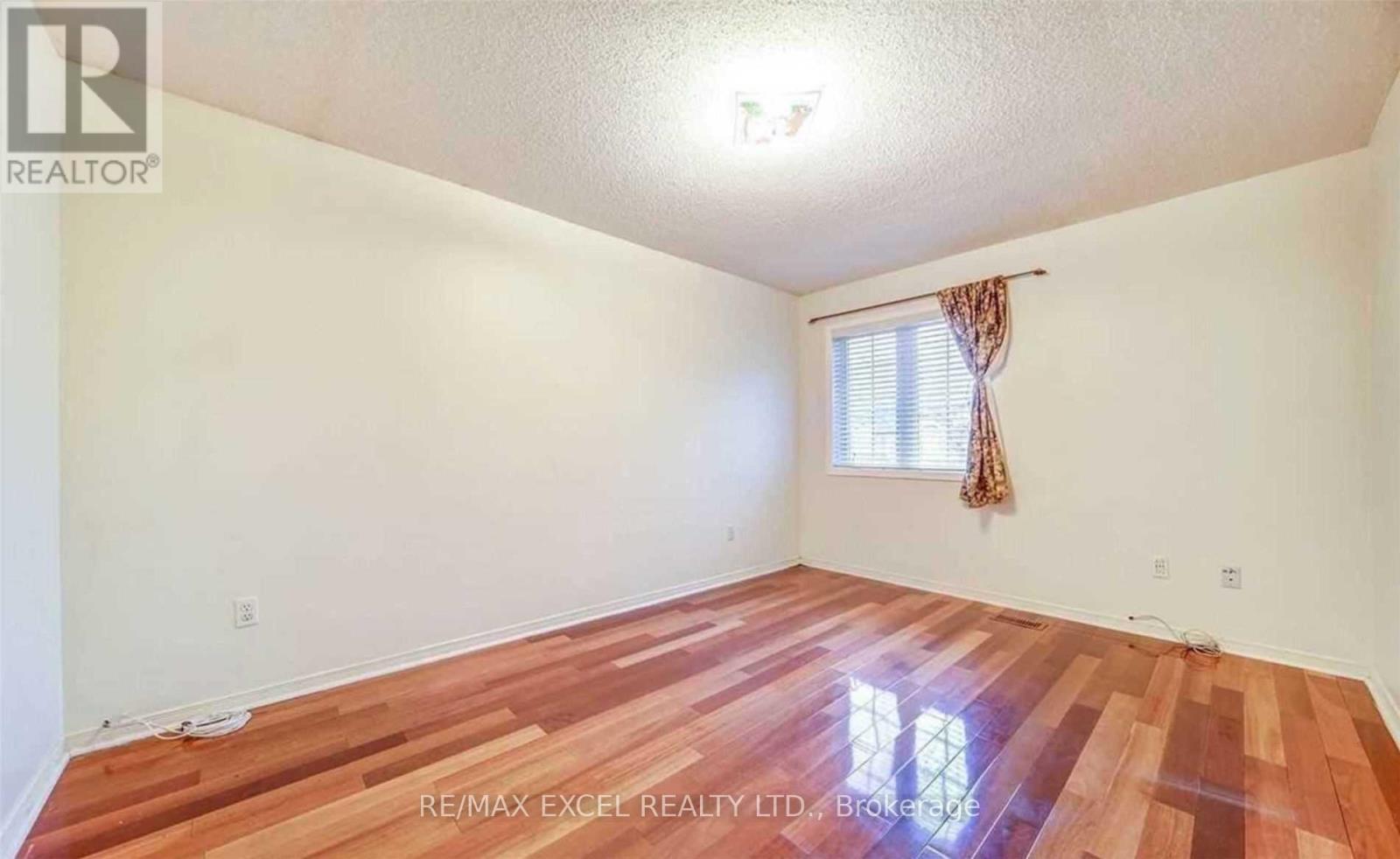 Upper - 175 Shepton Way, Toronto, Ontario  M1V 5N4 - Photo 13 - E13506374