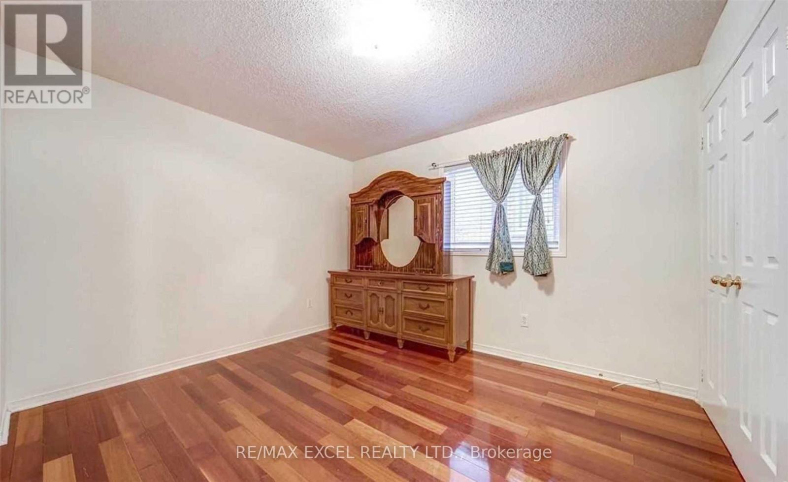 Upper - 175 Shepton Way, Toronto, Ontario  M1V 5N4 - Photo 14 - E13506374