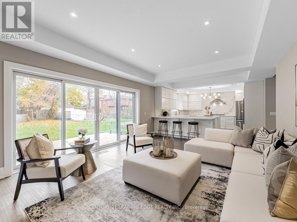 Upper - 19 Donalda Crescent, Toronto, Ontario  M1S 1N5 - Photo 16 - E13506398