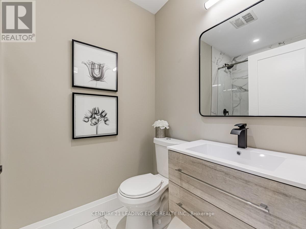 Upper - 19 Donalda Crescent, Toronto, Ontario  M1S 1N5 - Photo 23 - E13506398