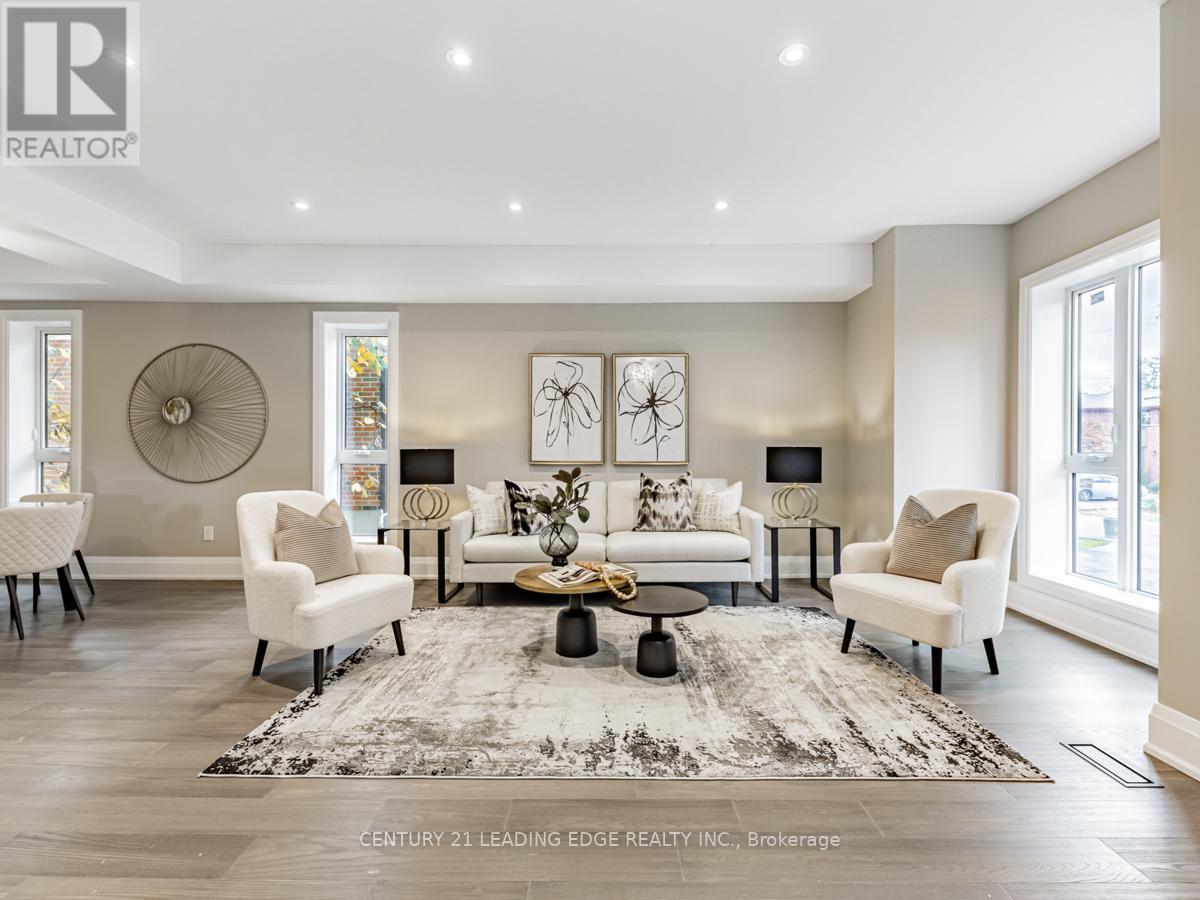 Upper - 19 Donalda Crescent, Toronto, Ontario  M1S 1N5 - Photo 6 - E13506398