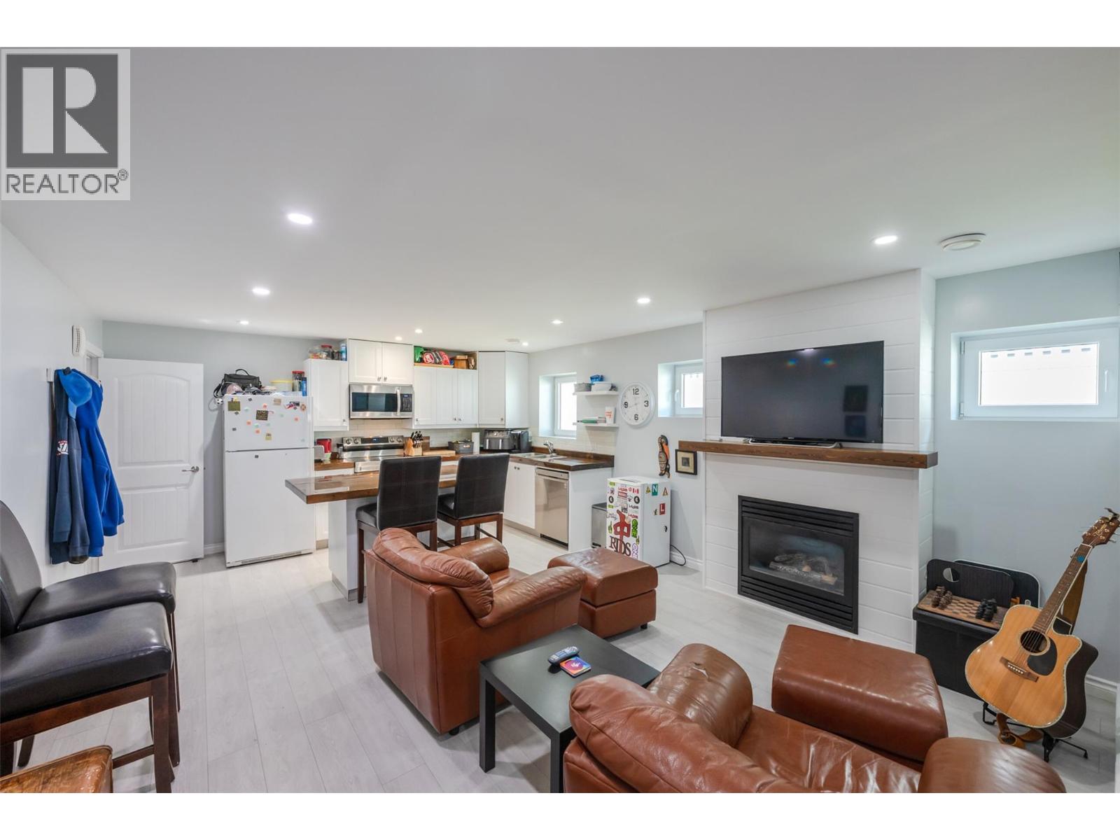 564 Alexander Avenue, Penticton, British Columbia  V2A 1E5 - Photo 40 - 10393233