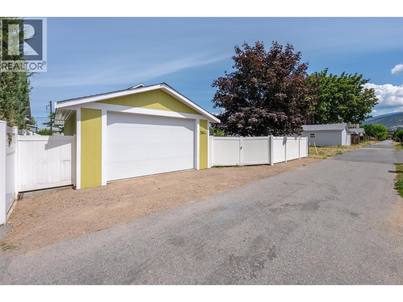 564 Alexander Avenue, Penticton, British Columbia  V2A 1E5 - Photo 51 - 10393233