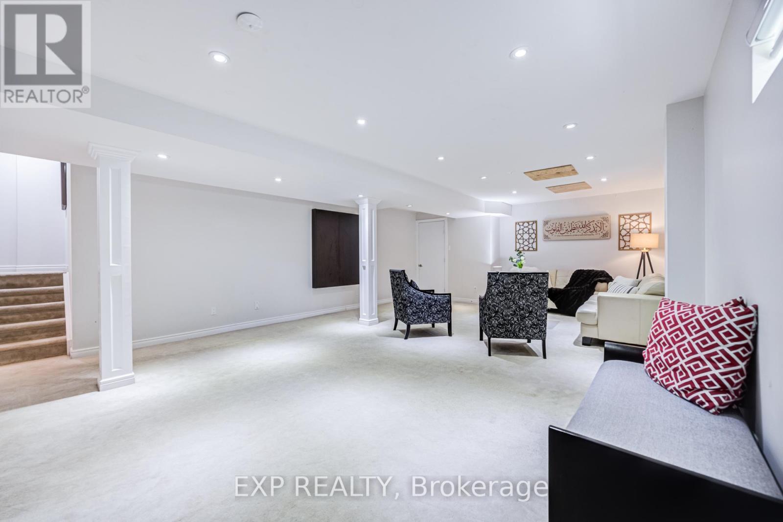 50 Stoney Creek Drive, Markham, Ontario  L6E 0K3 - Photo 34 - N13506306