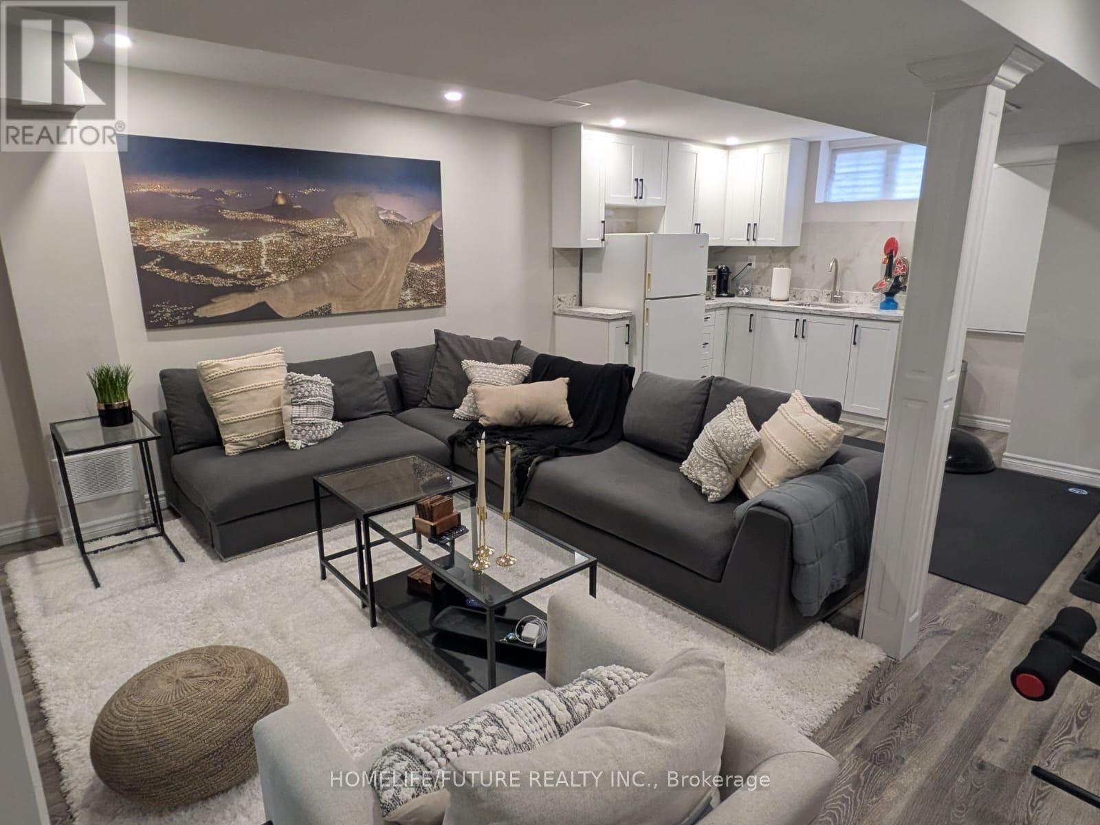 301 Davos Road, Vaughan, Ontario  L4H 0M7 - Photo 3 - N13506422