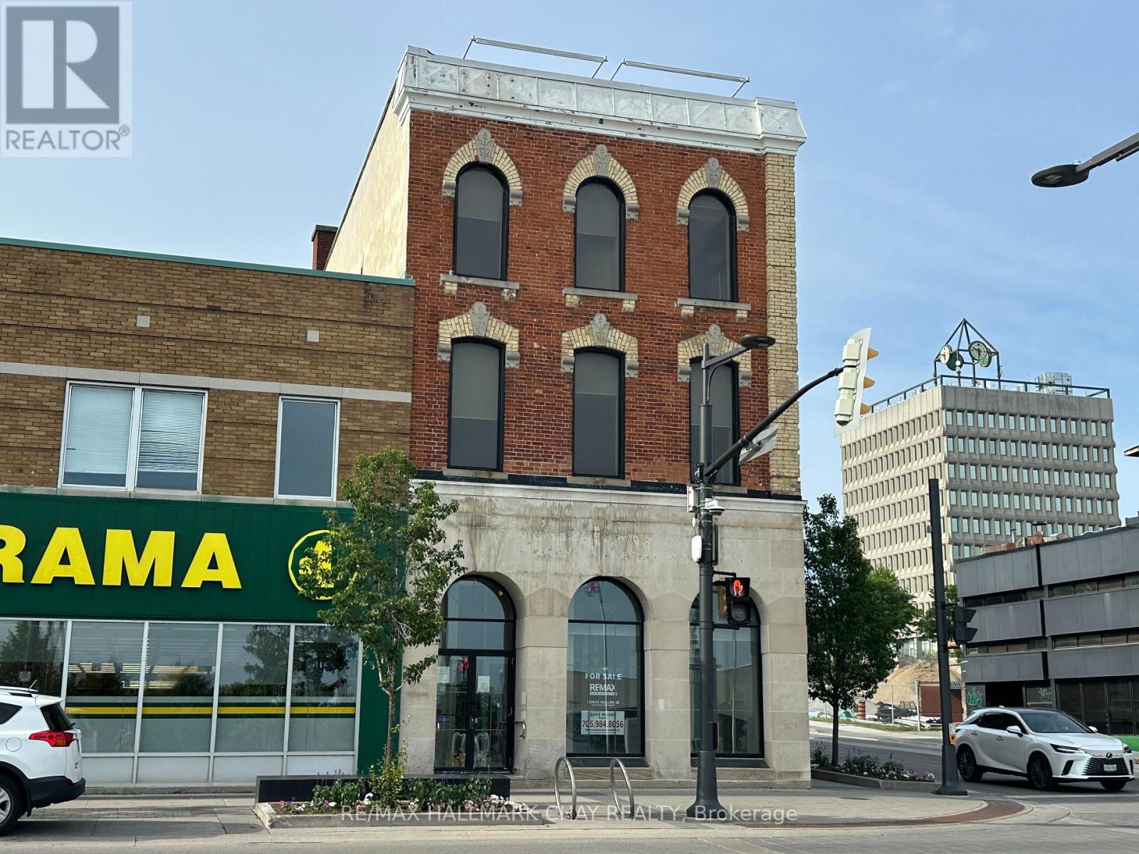 64 Dunlop Street E, Barrie (City Centre), Ontario  L4M 1A3 - Photo 2 - S13506246