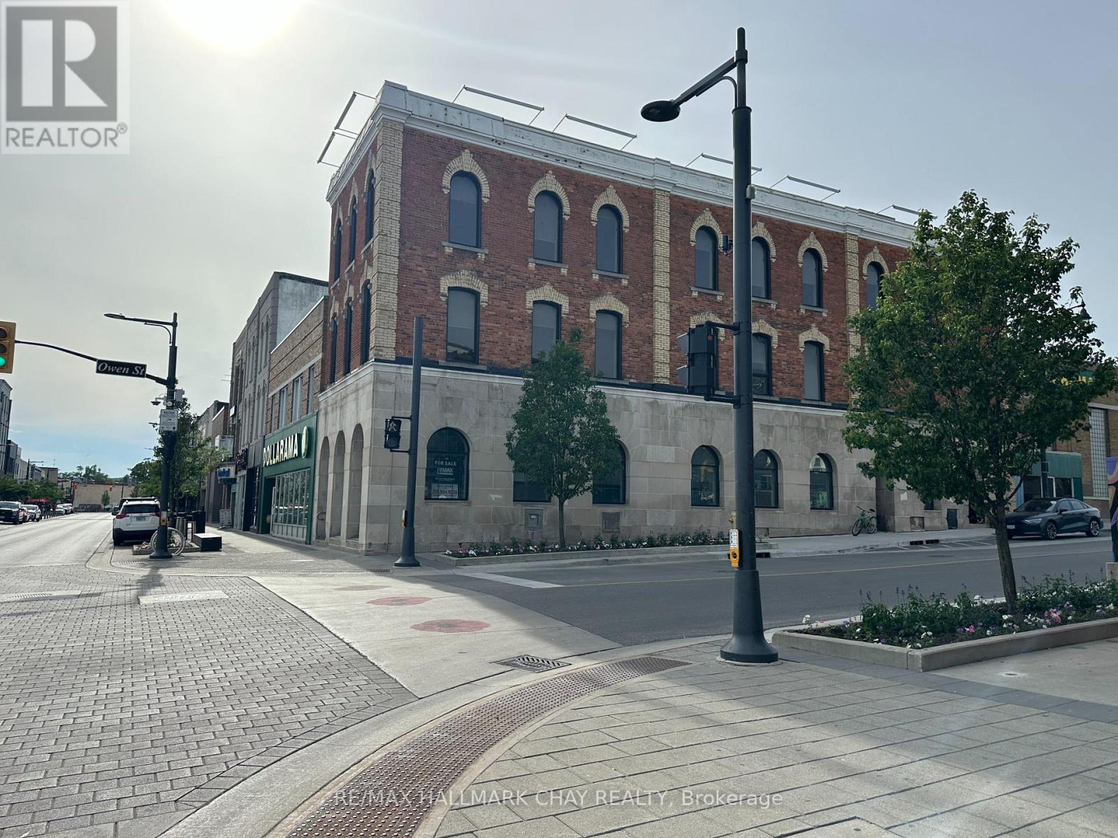 64 Dunlop Street E, Barrie (City Centre), Ontario  L4M 1A3 - Photo 3 - S13506246