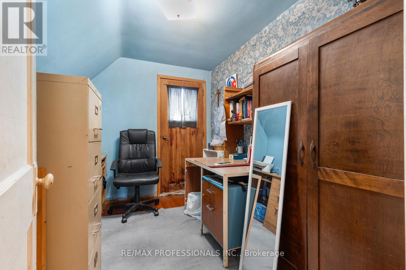 16 Cliff Street, Toronto, Ontario  M6N 4L6 - Photo 8 - W13506194