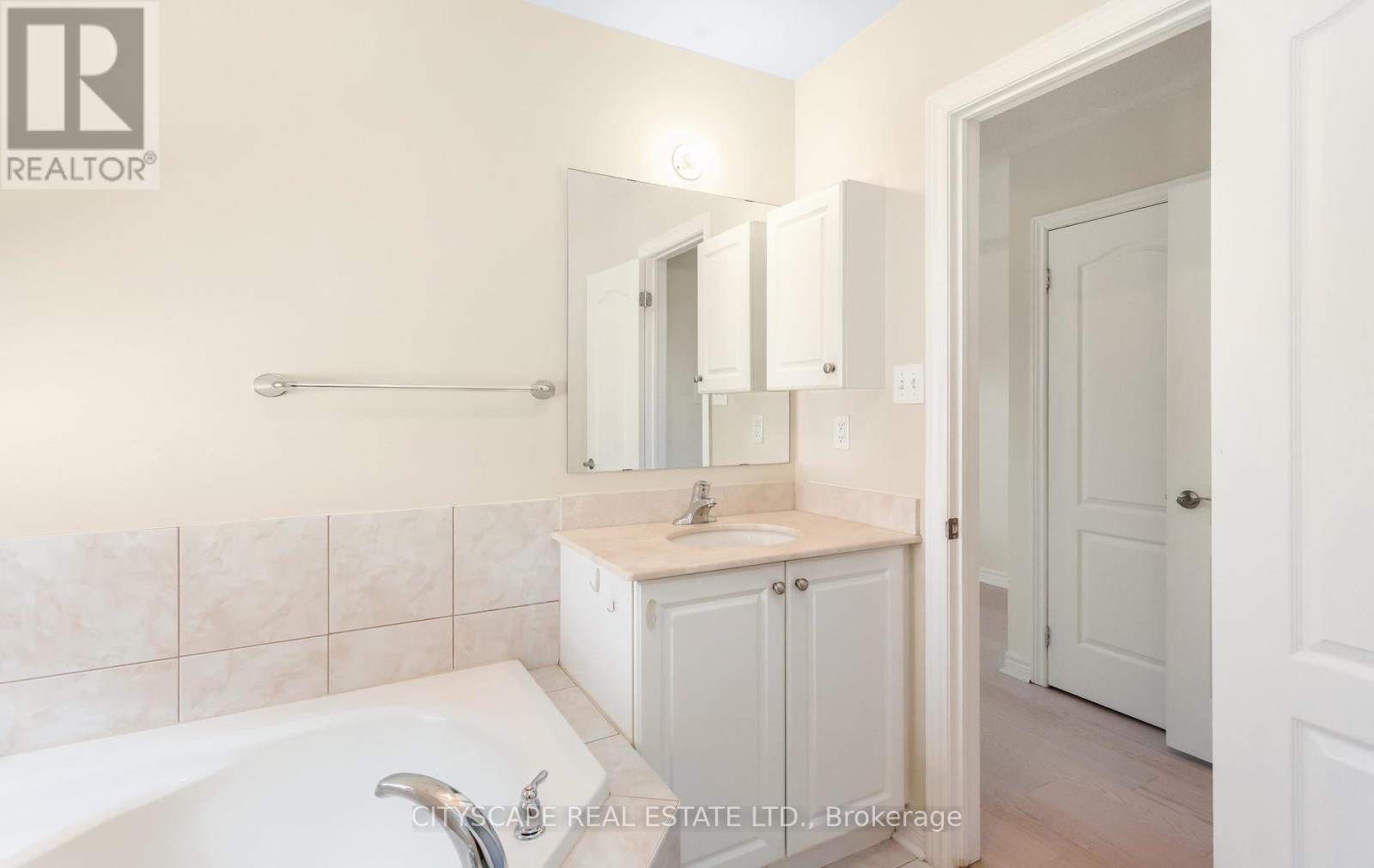 4704 Centretown Way, Mississauga, Ontario  L5R 0C9 - Photo 35 - W13506208