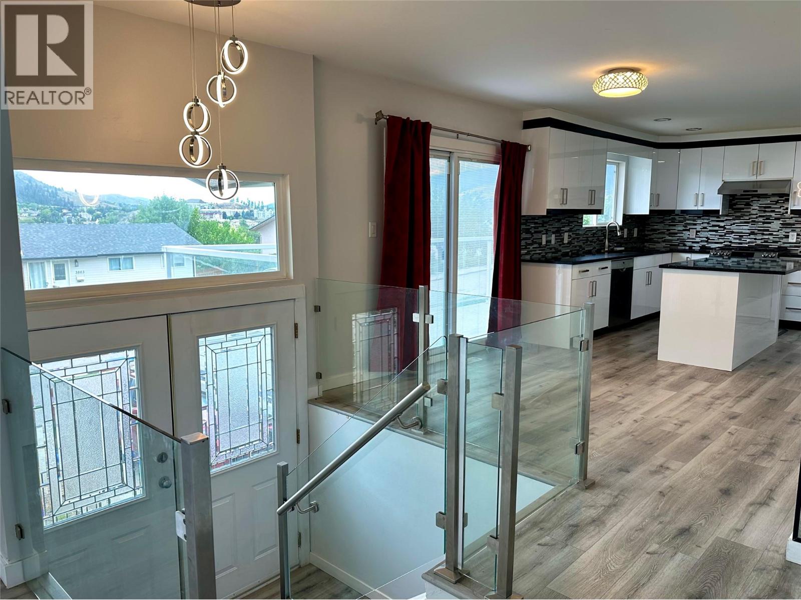 3802 21 Avenue, Vernon, British Columbia  V1T 6P8 - Photo 9 - 10392112