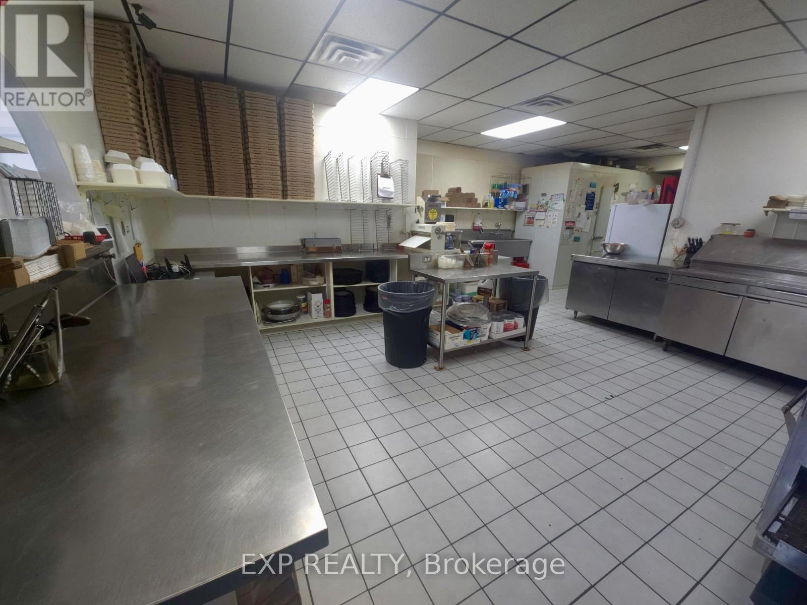 581 Garafraxa Street S, West Grey, Ontario  N0G 1R0 - Photo 14 - X13506356