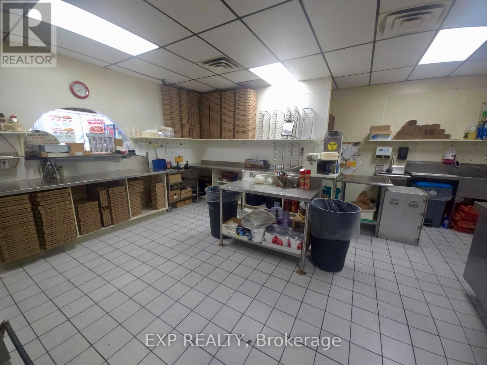 581 Garafraxa Street S, West Grey, Ontario  N0G 1R0 - Photo 15 - X13506356