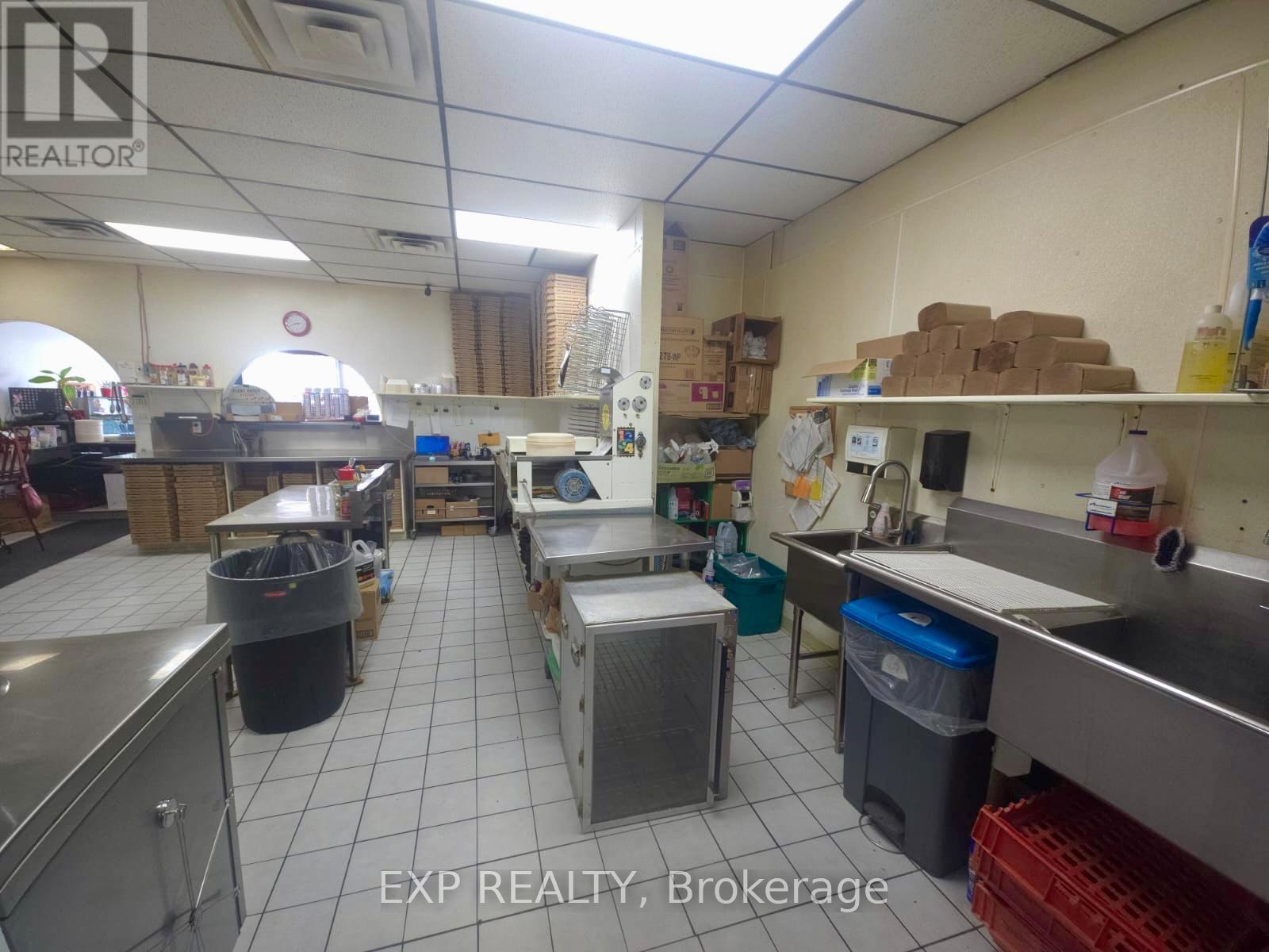 581 Garafraxa Street S, West Grey, Ontario  N0G 1R0 - Photo 17 - X13506356