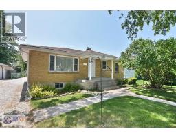 273 FORT, Amherstburg, Ontario