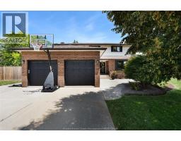 657 DRESDEN PLACE, Tecumseh, Ontario