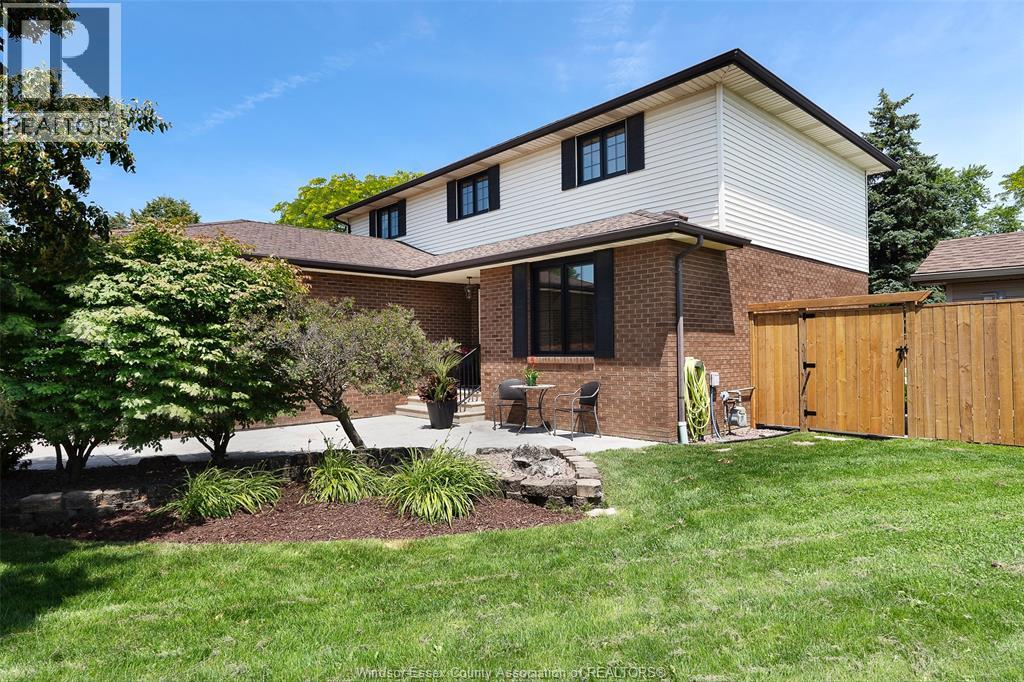 657 Dresden Place, Tecumseh, Ontario  N8N 4B7 - Photo 4 - 26015600