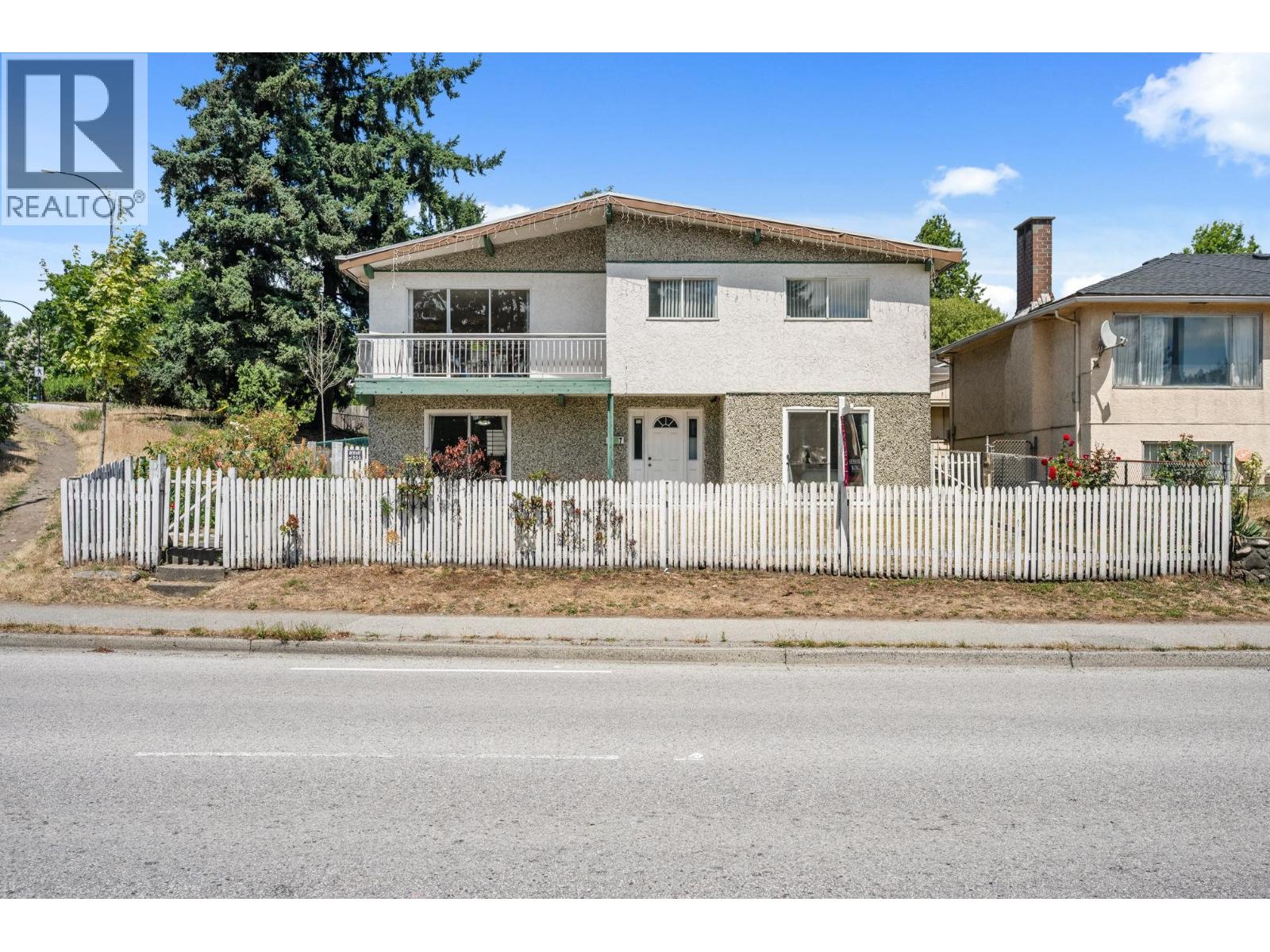 1457 SE Marine Drive, Vancouver, British Columbia  V5P 2R3 - Photo 4 - R3141105