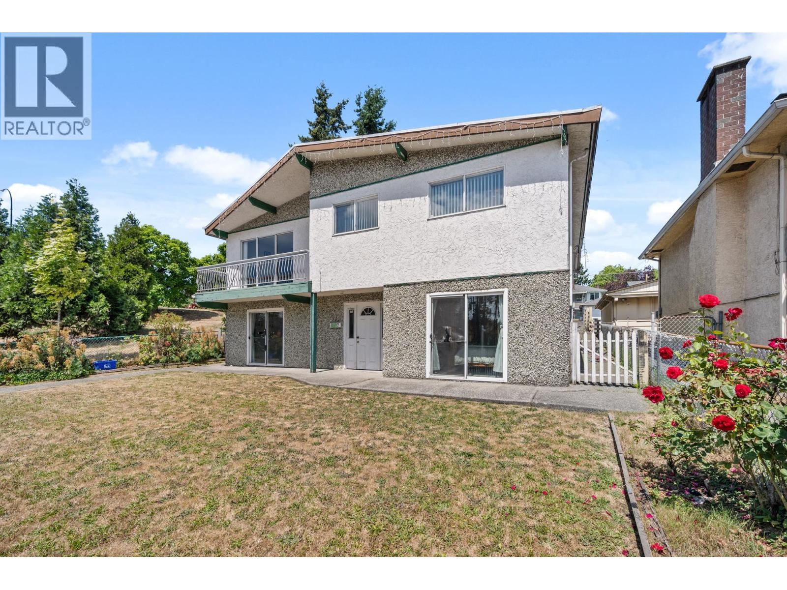 1457 SE MARINE DRIVE, Vancouver, British Columbia
